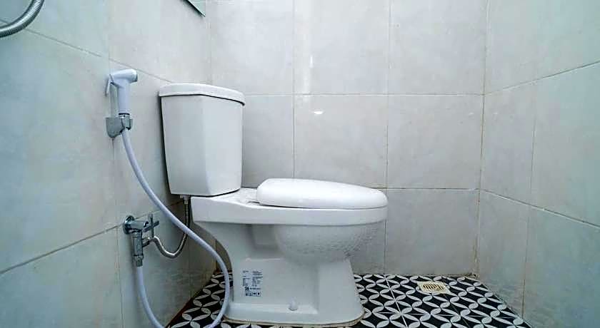 Sans Hotel Queen Batu