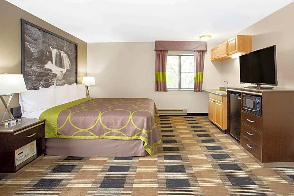 Super 8 by Wyndham Billings