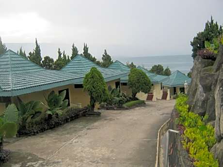 Danau Toba International Cottage