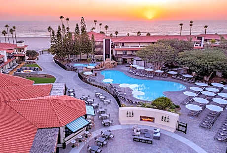 Zachari Dunes on Mandalay Beach, Curio Collection by Hilton