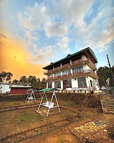 Lap of Himalayas Resort