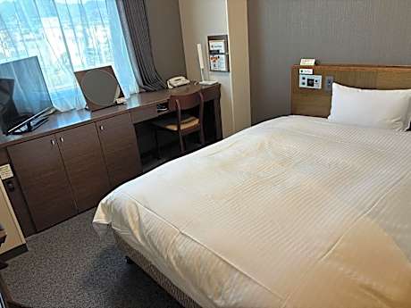 Single Room - Smoking - Heated Tobacco Only