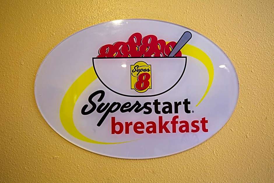 Super 8 by Wyndham Elko