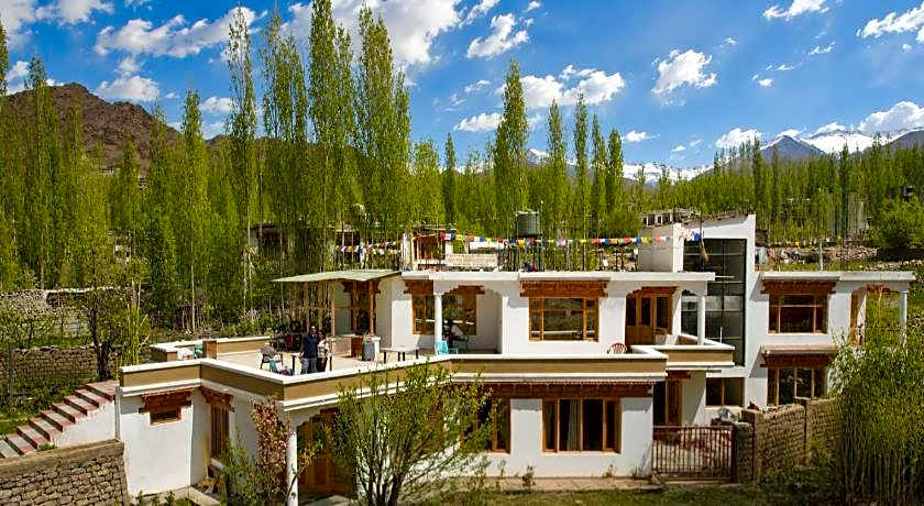 Glacier View Guest House