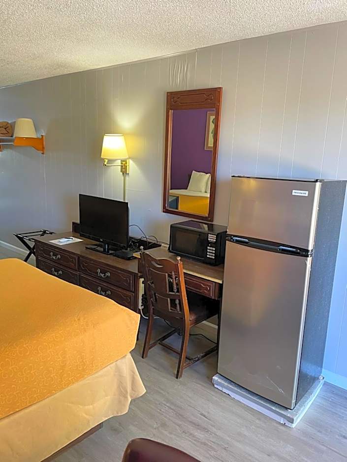 Budget Host Inn