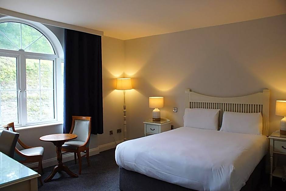 Photo 1 of 1 of Single Room