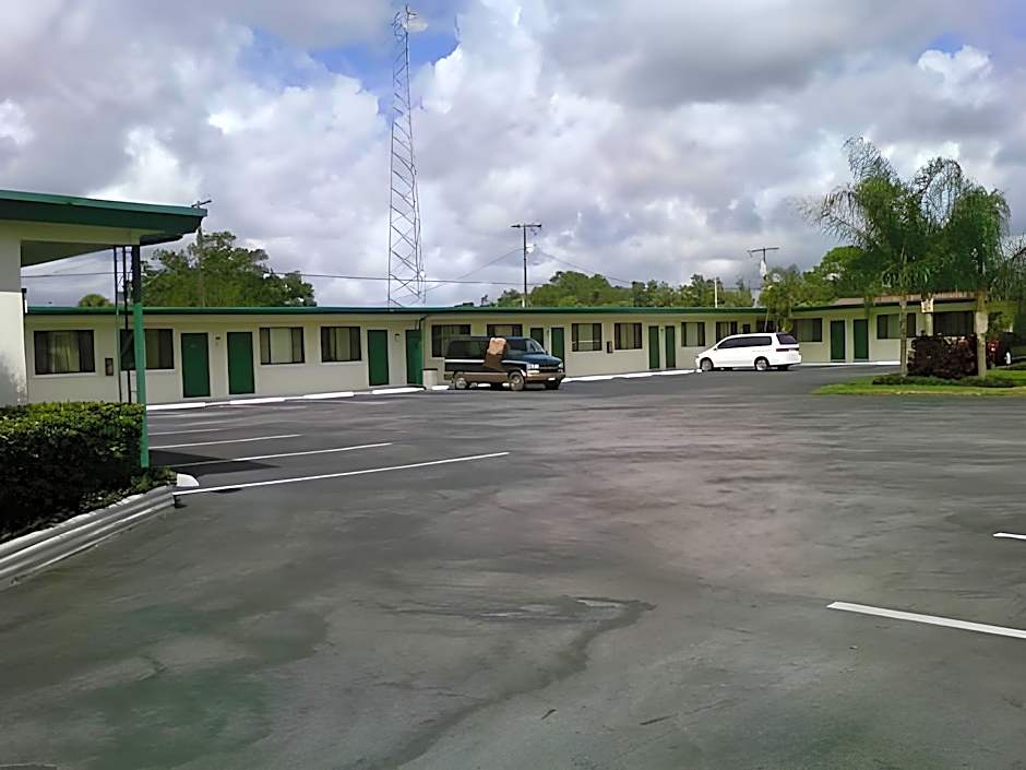 Economy Inn Okeechobee