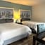 Bluebird Day Inn & Suites