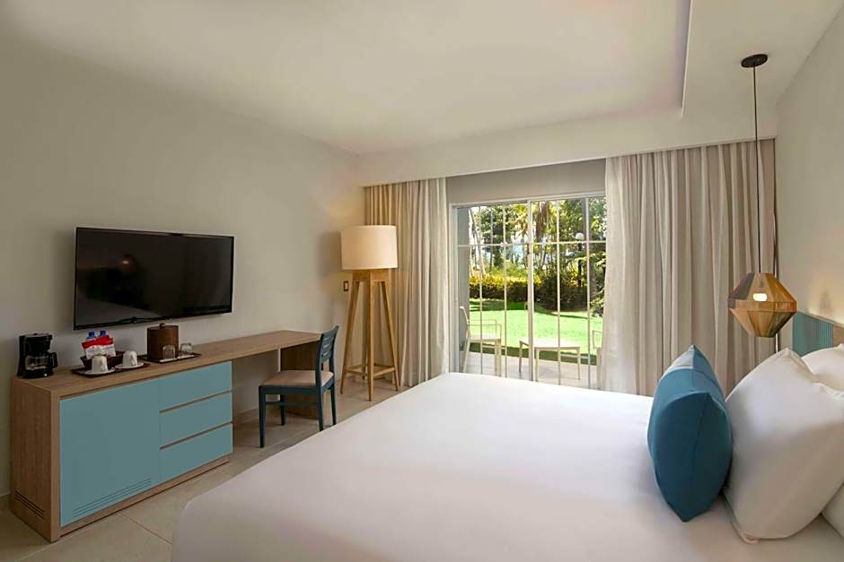 Wyndham Alltra Samana All Inclusive Resort