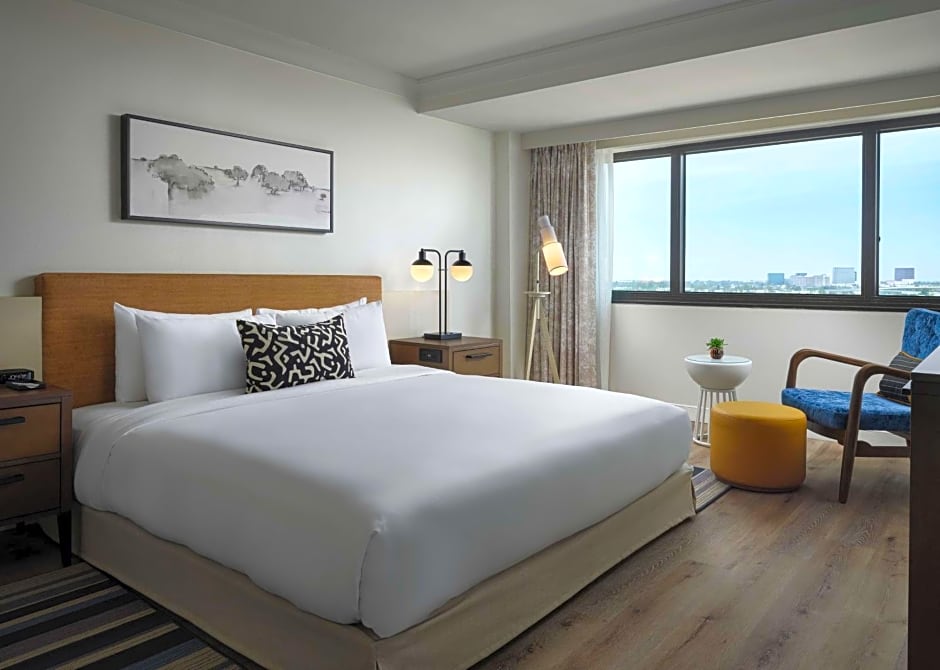 Sonesta Irvine