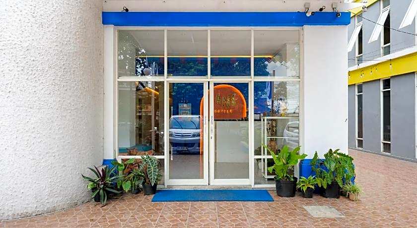 Sans Hotel La Vida Malang