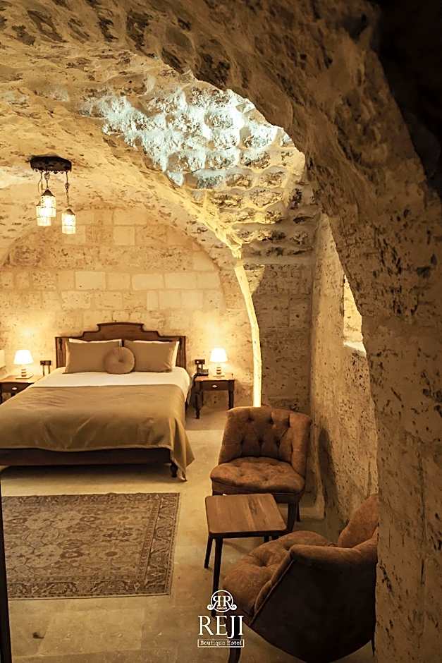 Reji Boutique Hotel