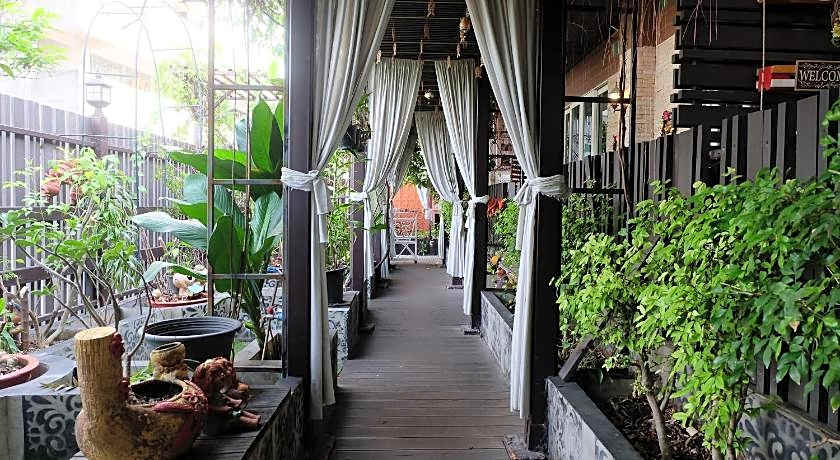 Sabai-Sabai@Sukhumvit Hotel