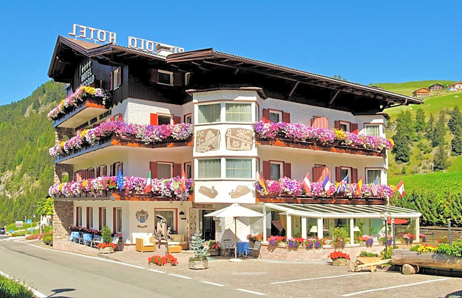 Piccolo - Dolomites & Gourmet Hotel