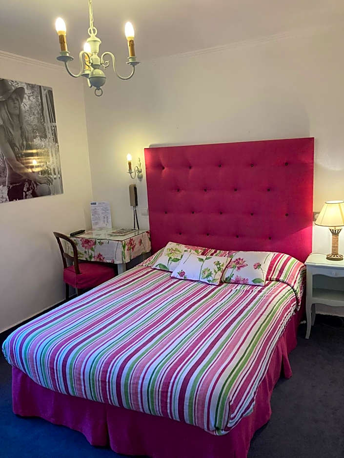 Hostellerie du Passeur - Hôtel & Restaurant - Climatisation et Piscine chauffée