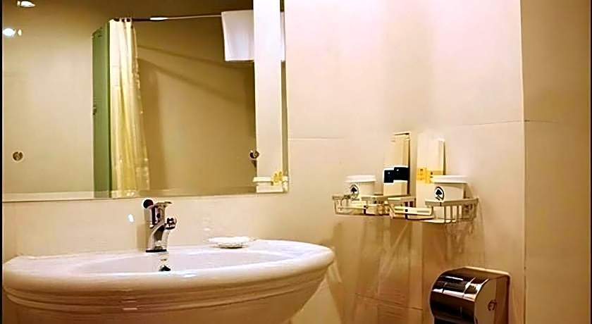 Greentree Inn Anhui Fuyang Funan East Huaihe Road Express Hotel