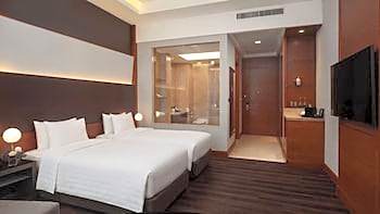 Photo 1 of 5 of Executive 2 Beds