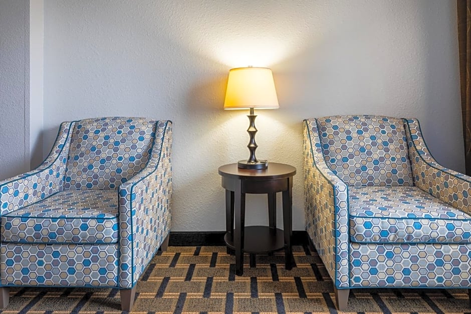 La Quinta by Wyndham Mt. Pleasant