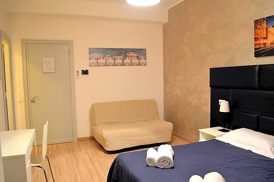 Check-Inn Rooms