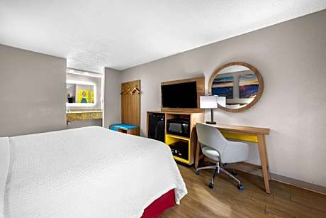 Days Inn by Wyndham Raleigh Midtown