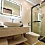 Guangzhou Longjin Hotel (Ximenkou Subway Station, Shangxiajiu Pedestrian Street)