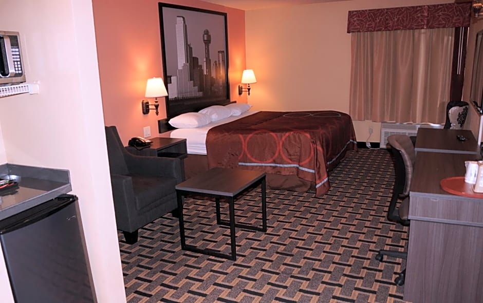 Super 8 by Wyndham Farmers Branch/North Dallas