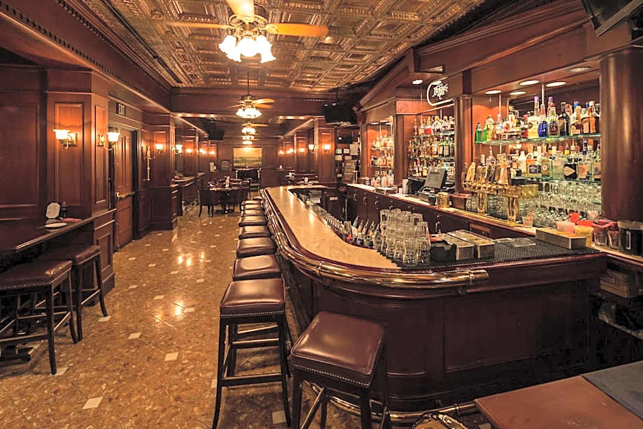 The Hotel Captain Cook