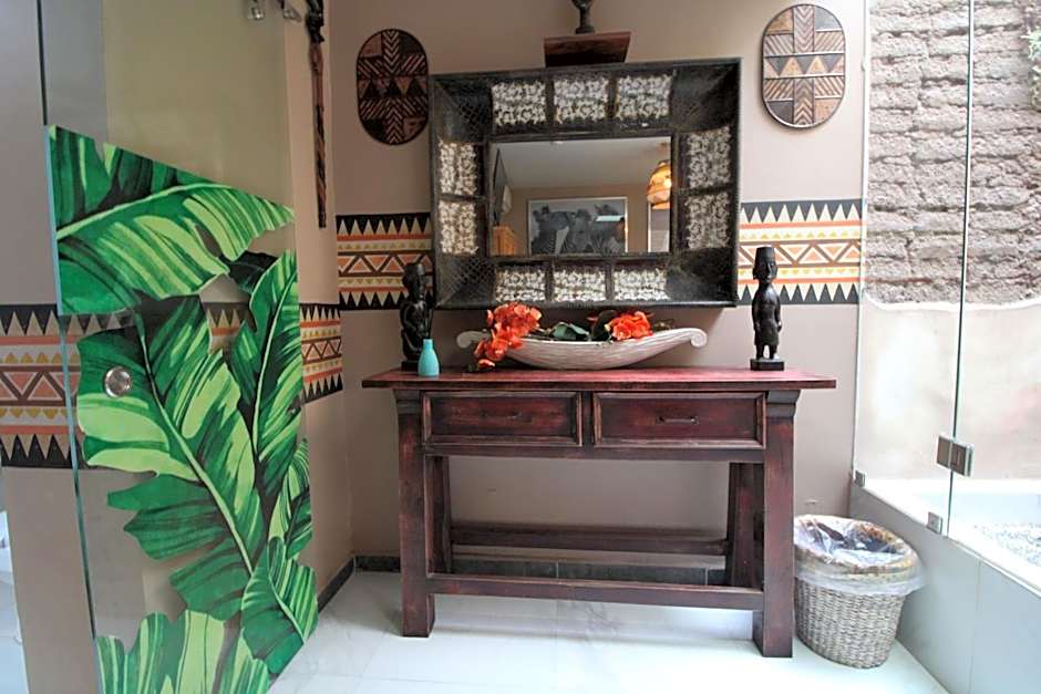 Eklectic Hotel Boutique
