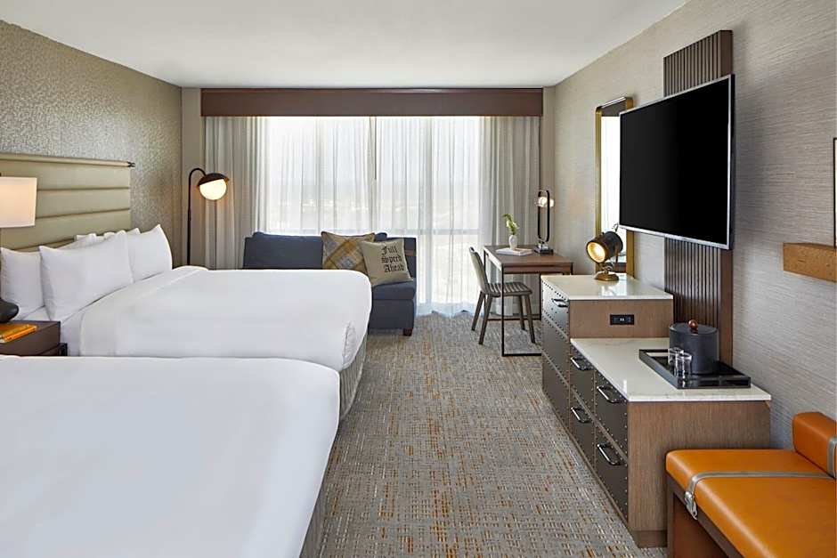 Renaissance Mobile Riverview Plaza Hotel