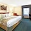 La Quinta Inn & Suites by Wyndham Detroit Canton