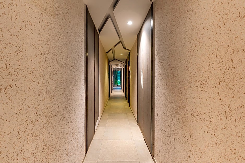 Treebo Supreme Grande