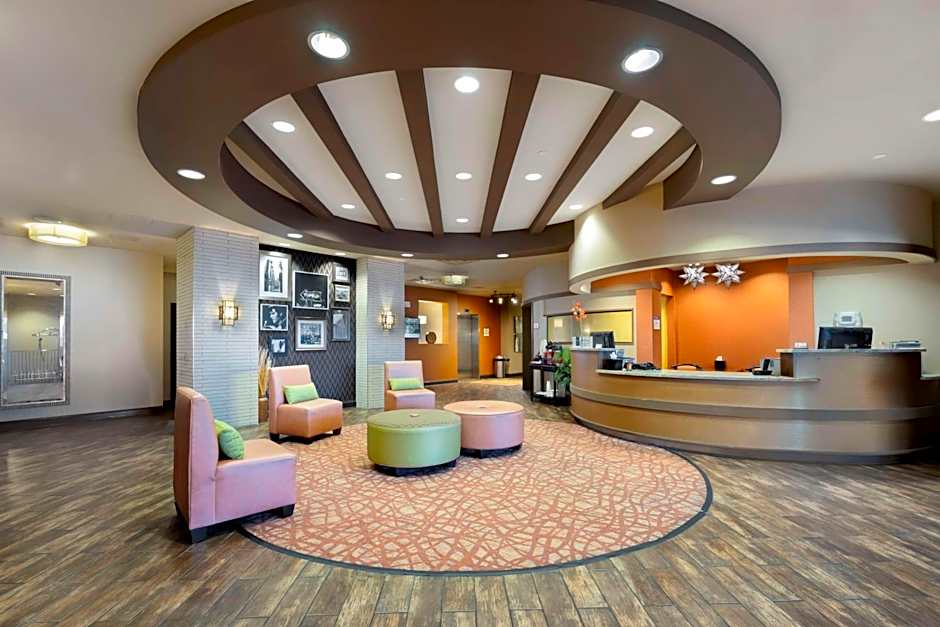 Best Western Plus Tupelo Inn & Suites