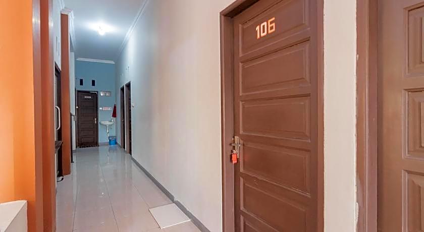 RedDoorz Syariah near Jalan Jakarta Samarinda
