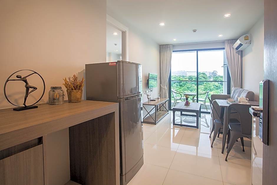 De Amber Bang Sarae by Beach Holiday