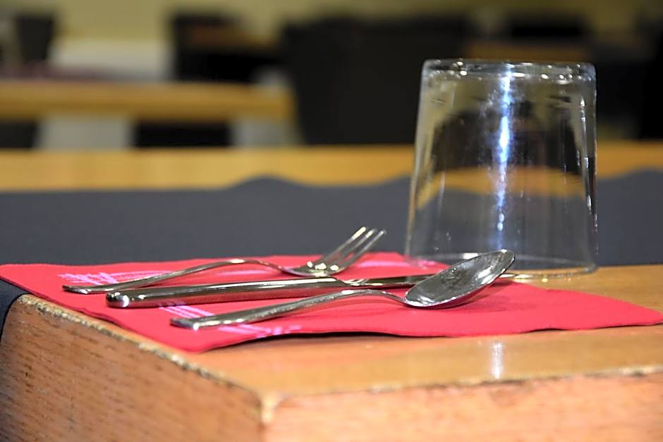 Hotel y Apartamentos SNO Isaba