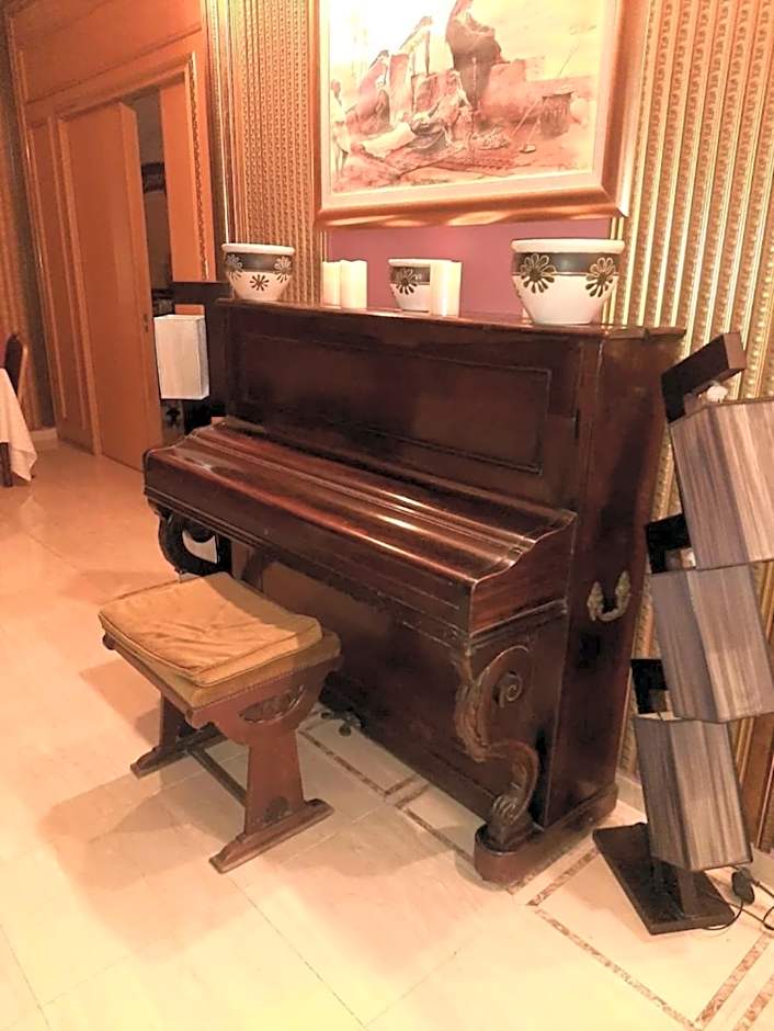 Hotel Les Ambassadeurs