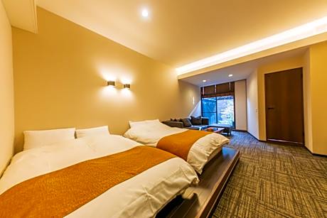 Twin Room with Bathroom