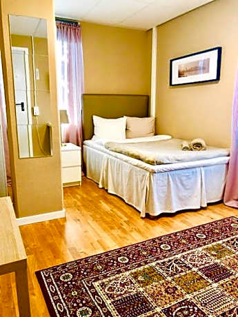 Golden Hostel