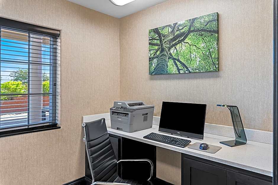 Best Western Presidential Hotel & Suites