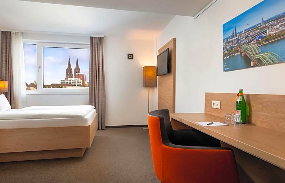 Stadthotel am Romerturm