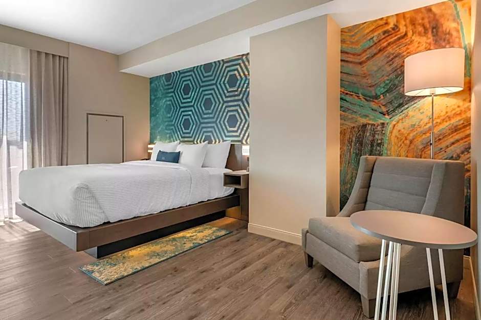 Cambria Hotel St Petersburg-Madeira Beach Marina