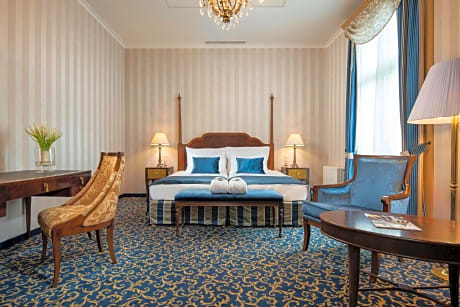 Suite with Wellness and Fitness Access