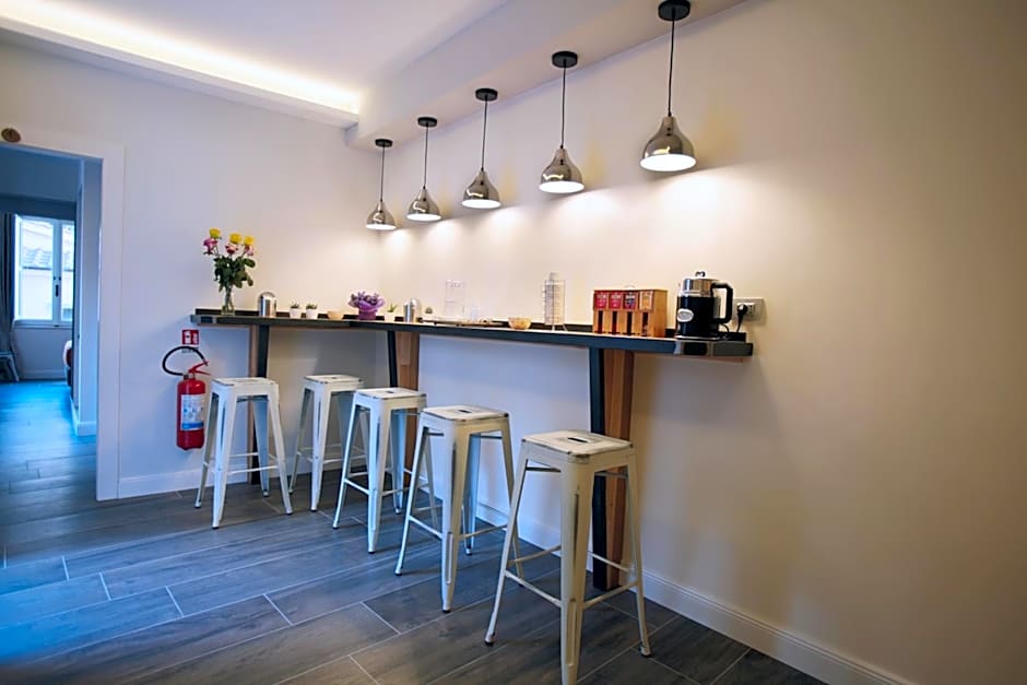 Trevi Contemporary Suite