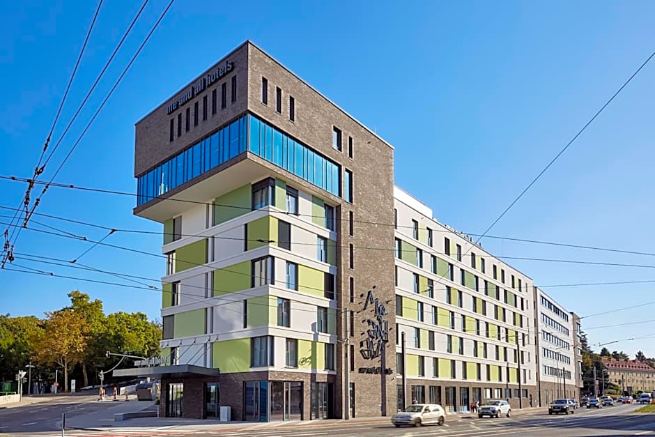 me and all hotel Mainz, by Hyatt