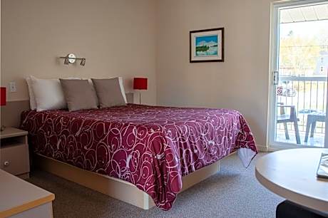 Economy Double or Twin Room