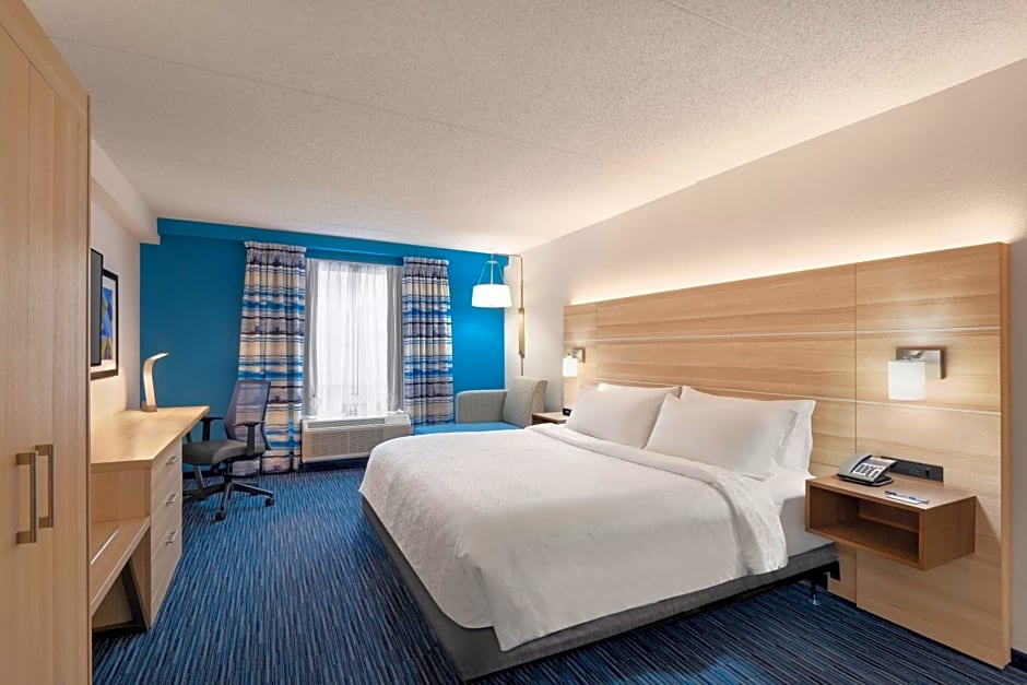 Holiday Inn Express Dumfries By IHG