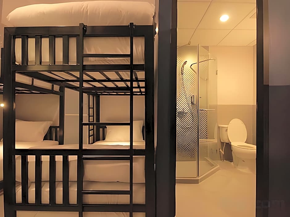 Jellybean The Blocks Hostel Sukhumvit 10