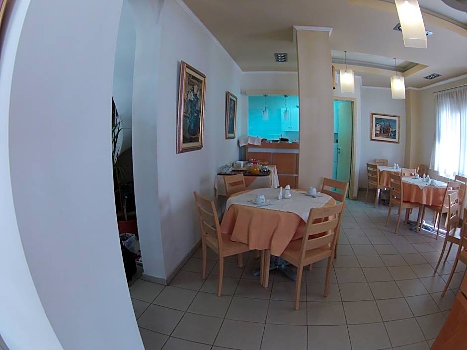 Hotel Orestion - Bike and motorcycle friendly hotel