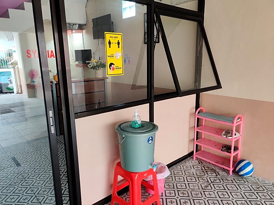 Ayuning Guest House Syariah Semarang Mitra RedDoorz