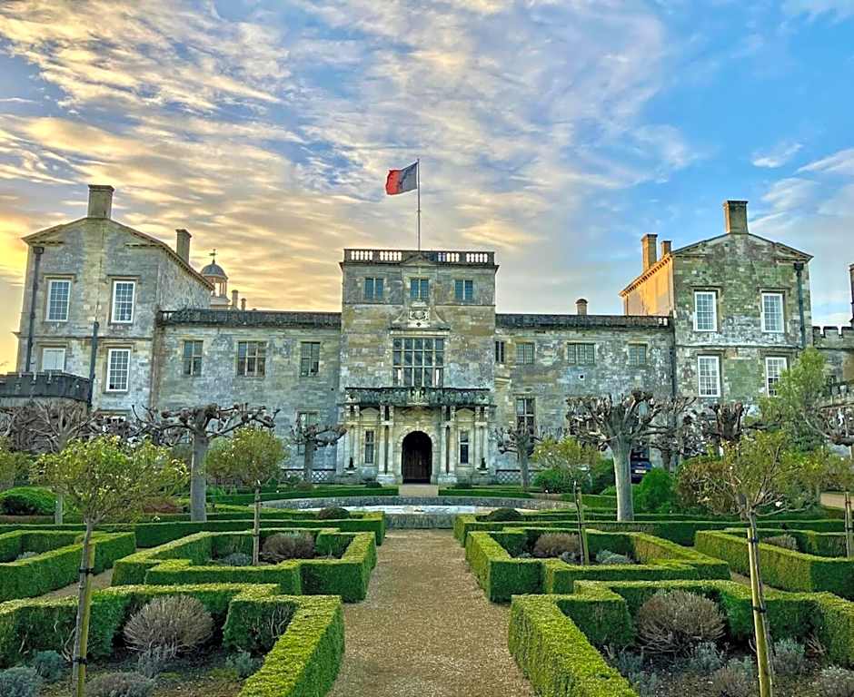 Holiday Inn Salisbury-Stonehenge By IHG